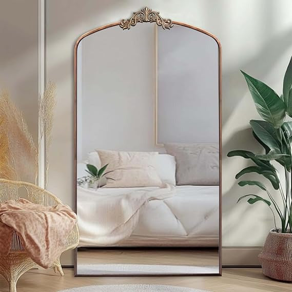 Bungalow Mercer – Elegant Arched Full-Length Mirror with Decorative Crown – Vintage Style Accent for Bedroom & Living Room